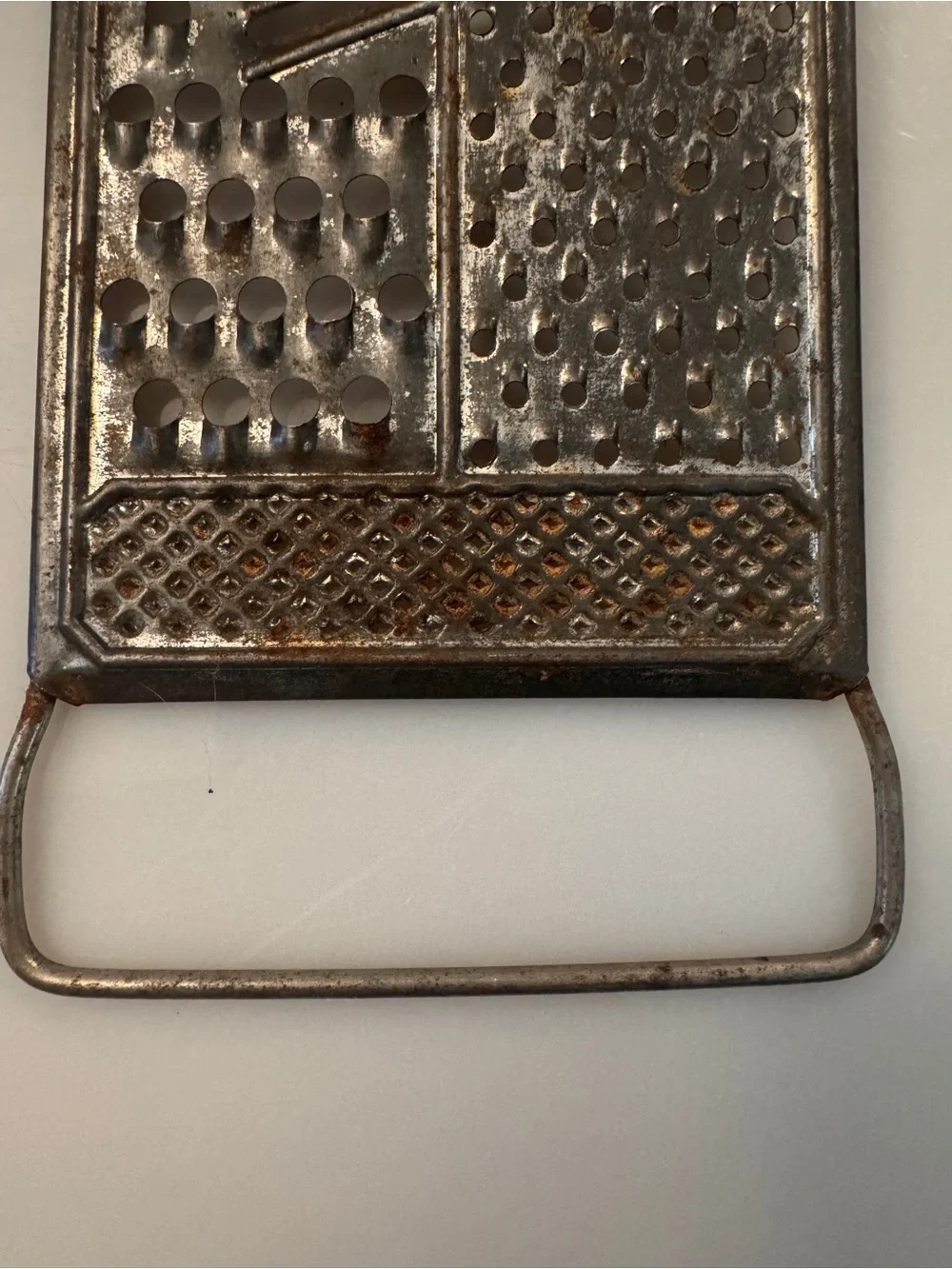 VINTAGE ALL IN ONE PAT PEND Grater/shredder cheese metal rustic kitchen 1950's